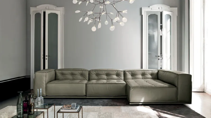 Glamour divano pelle azzurra con chaise longue Glamour