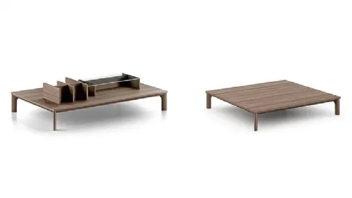 Tavolino completamente realizzato in legno
