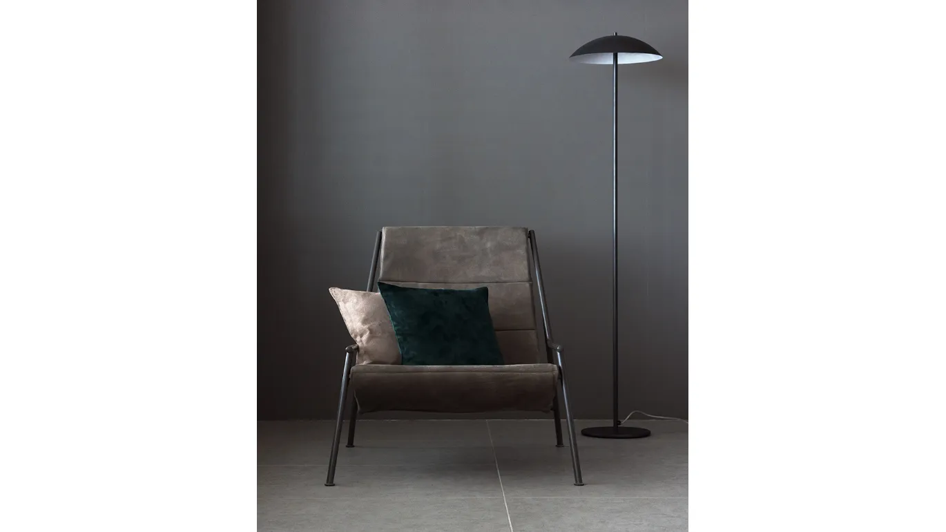 poltrona in metallo e pelle Moon