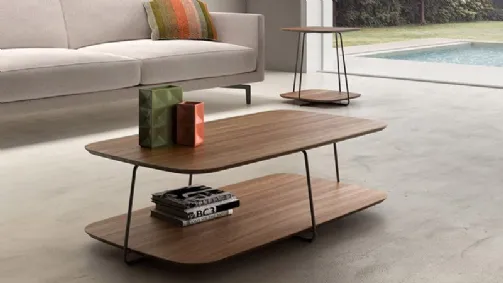 tavolino con due piani in legno
